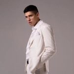 Исполнитель: 10AGE