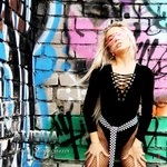 Исполнитель: Alisha