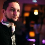 Исполнитель: Anton Ishutin