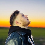 Исполнитель: Антон Небо