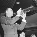 Исполнитель: Larry Clinton