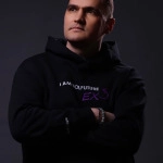 Исполнитель: Niki Four