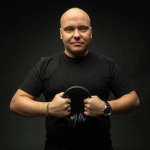 Исполнитель: Papa Tin