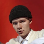 Исполнитель: РУВИ