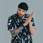 Исполнитель: Toni