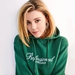 Исполнитель: Юлианна Караулова